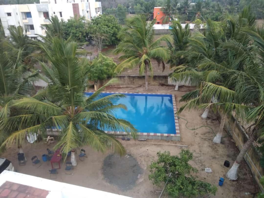 Olive Resort - Spacious 7 Bhk Ac Rooms With 1 Acre Garden, Swimming Pool And Outdoor Games Chennai Esterno foto