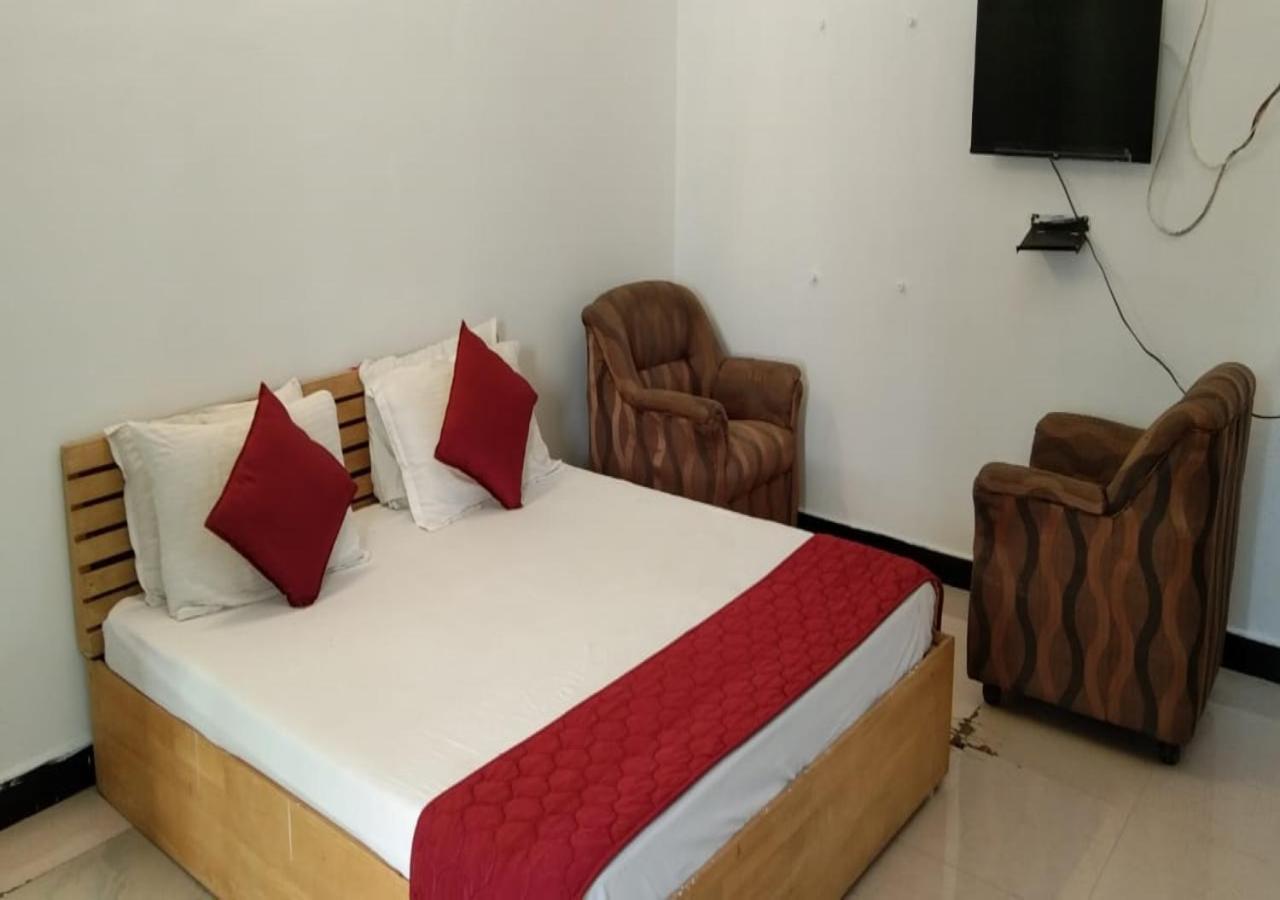 Olive Resort - Spacious 7 Bhk Ac Rooms With 1 Acre Garden, Swimming Pool And Outdoor Games Chennai Esterno foto